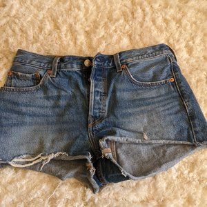 Levi's 501 Women's Shorts - Size 28